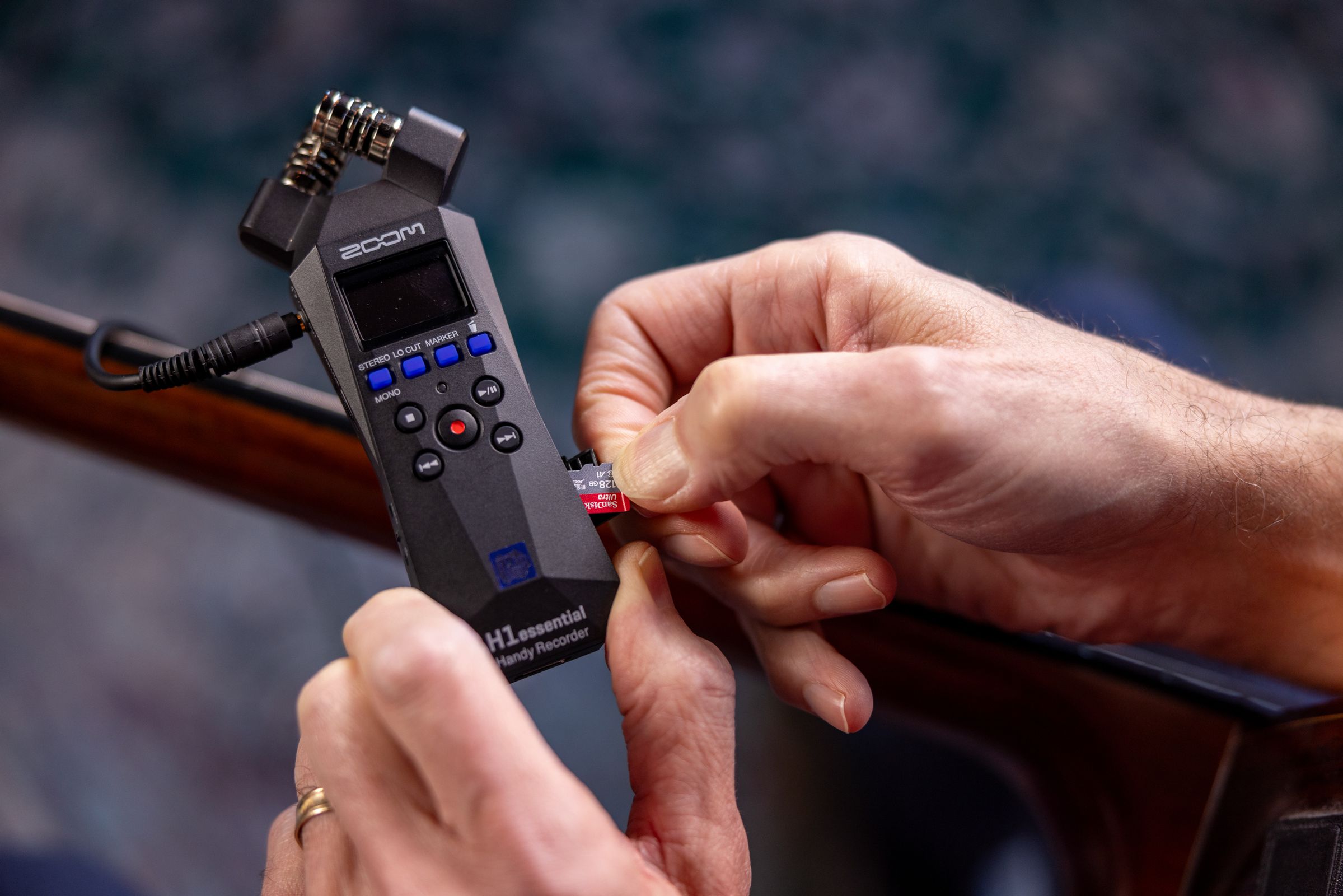 H1essential Stereo Handy Recorder | Buy Now | ZOOM