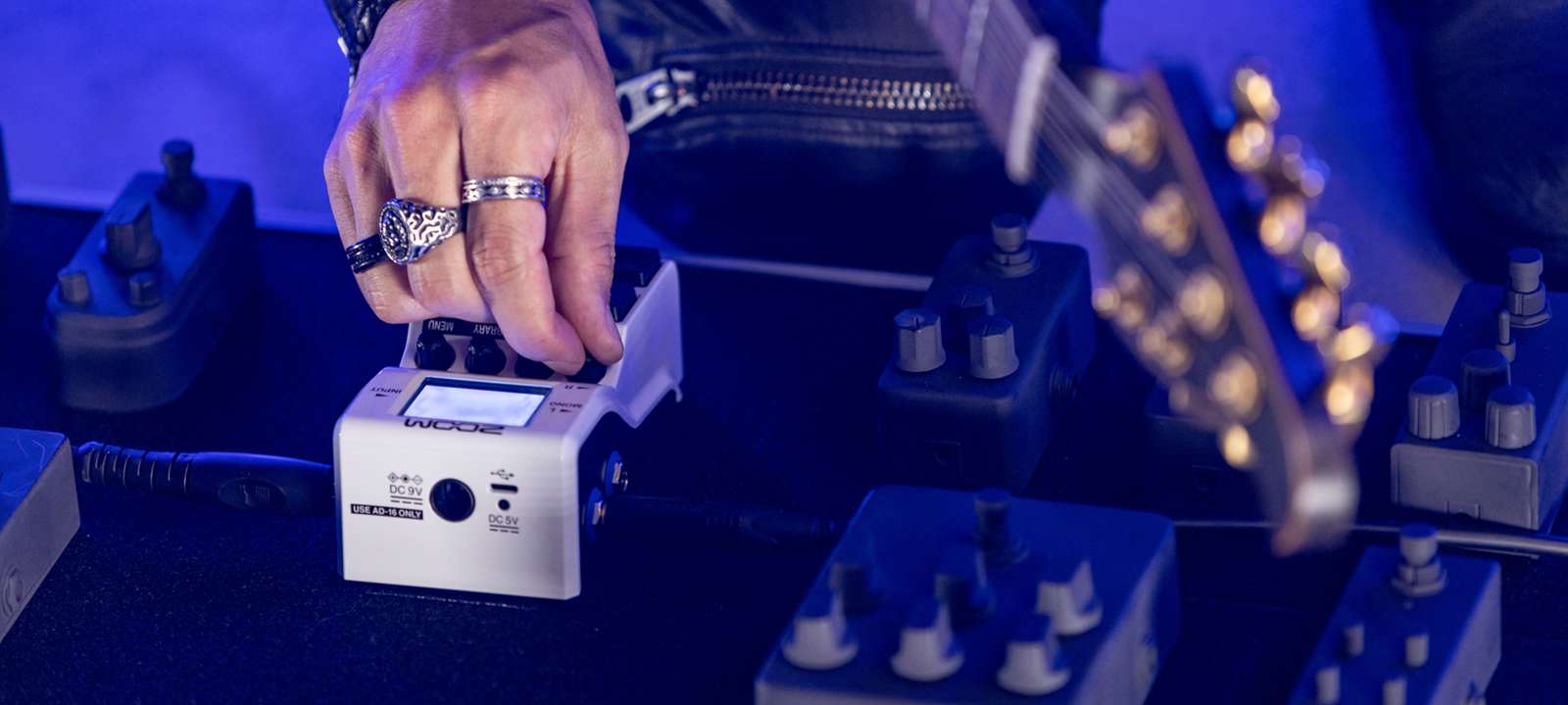 Tweaking the tone of MS-50G+ on the stage