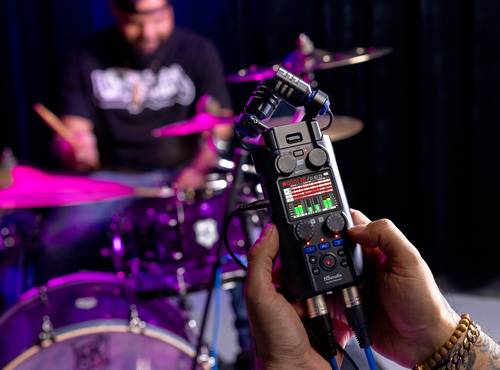 H5studio recording a drummer