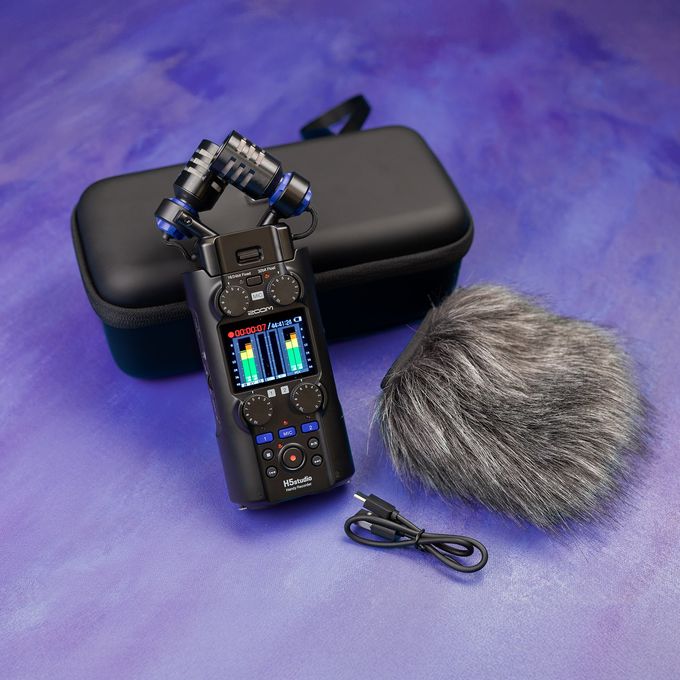 H5studio shown with its accessory pack, the APH-5s