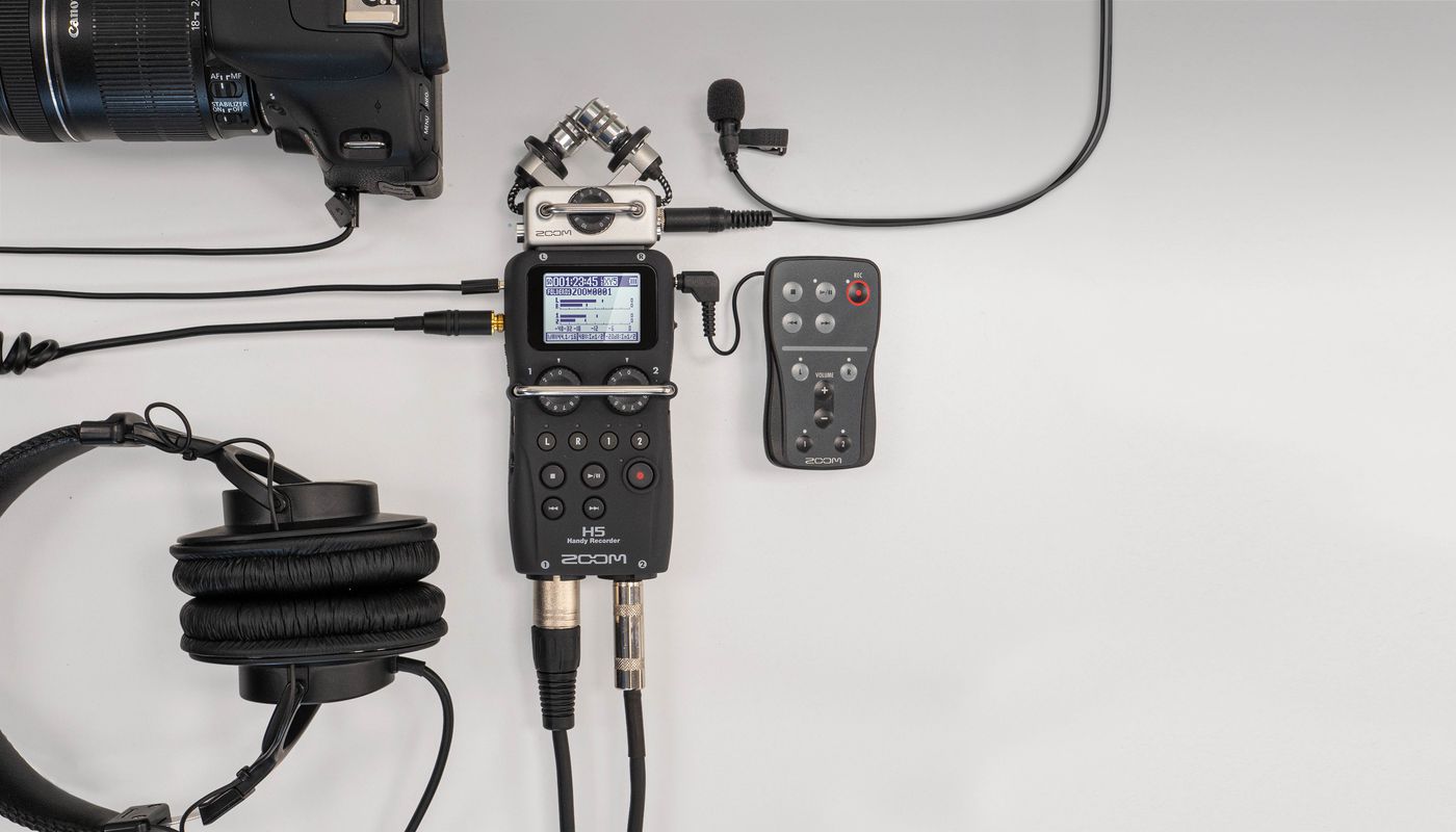 Zoom H5 4-Track Portable Handy Recorder Microphone + Accessories APH5