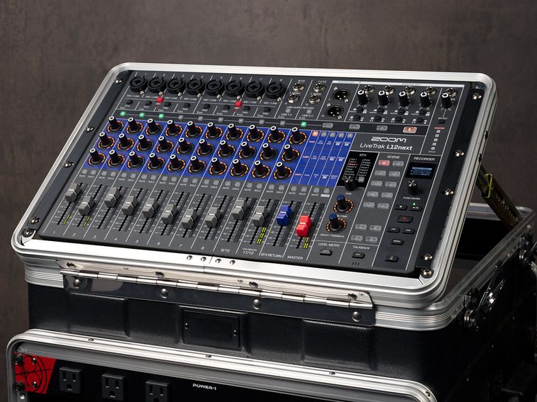 LiveTrak L12next | ZOOM