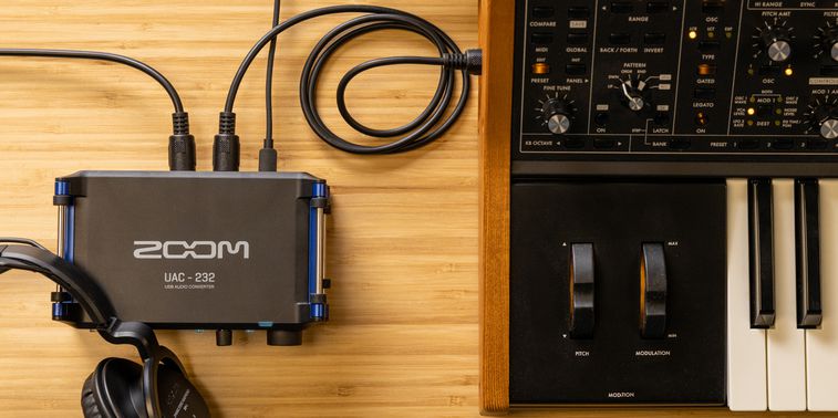 Zoom UAC-232 interface audio 32 bits