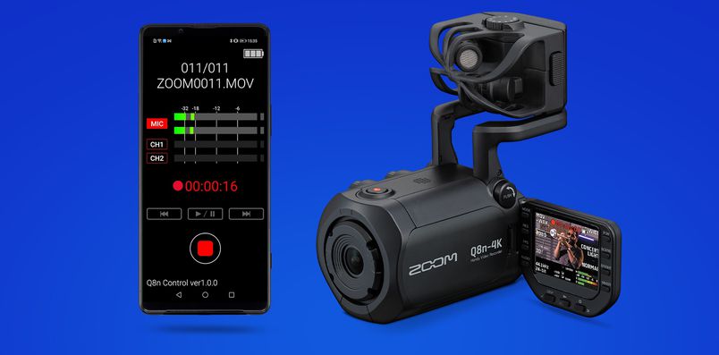 Q8n-4K and a smartphone using the Q8n Control app