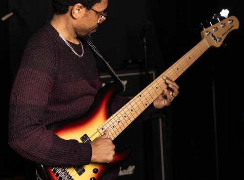 MS-60B+ MultiStomp for Bassists | Buy Now | ZOOM