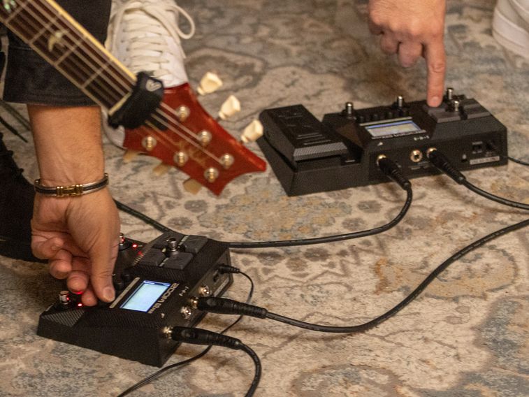 ZOOM G2 FOUR: Pedalera Multiefectos de Guitarra Eléctrica Alto Rendimiento