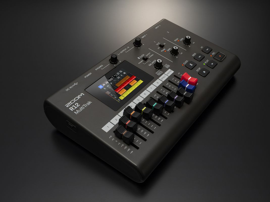 ZOOM ( ズーム ) R12 MultiTrak マルチトラックレコーダー 送料