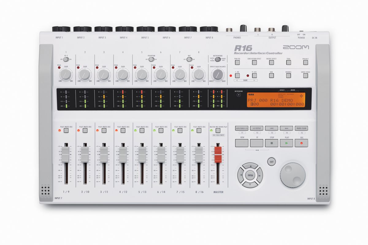 R16 Multitrack Recorder | ZOOM