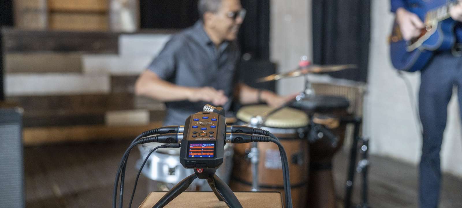 ZOOM Essential Series recorder with Creators