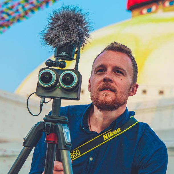 Martin using an H2n on location.