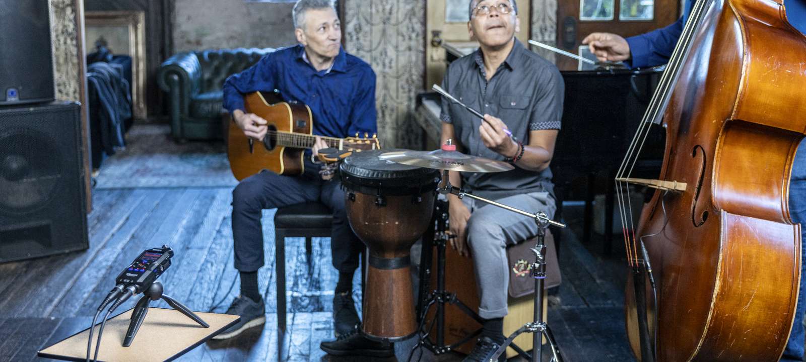 Recording a band performance by musicians using H4essential