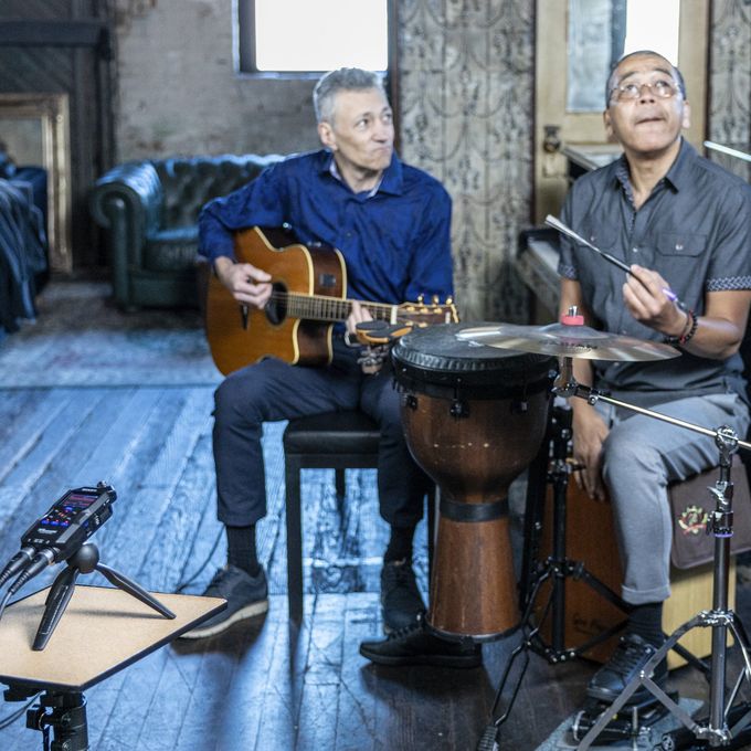 Jazz trio recording on the H4essential