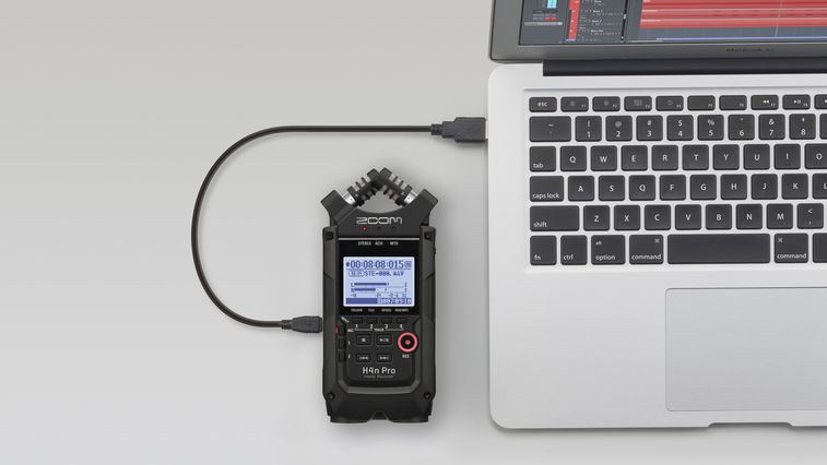 H4n Pro, in interface mode, connected to a laptop