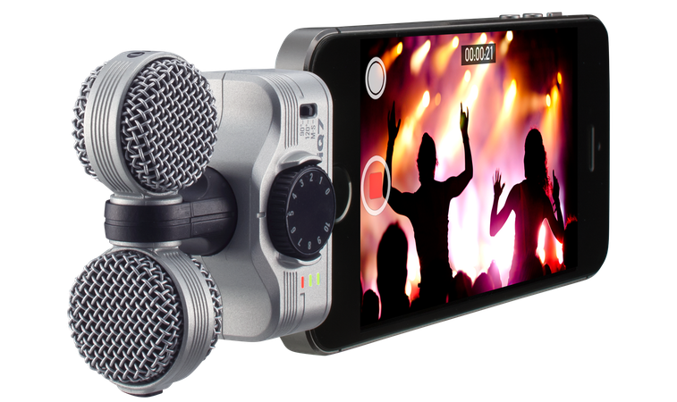 Zoom iQ7 Stereo Microphone with phone angled