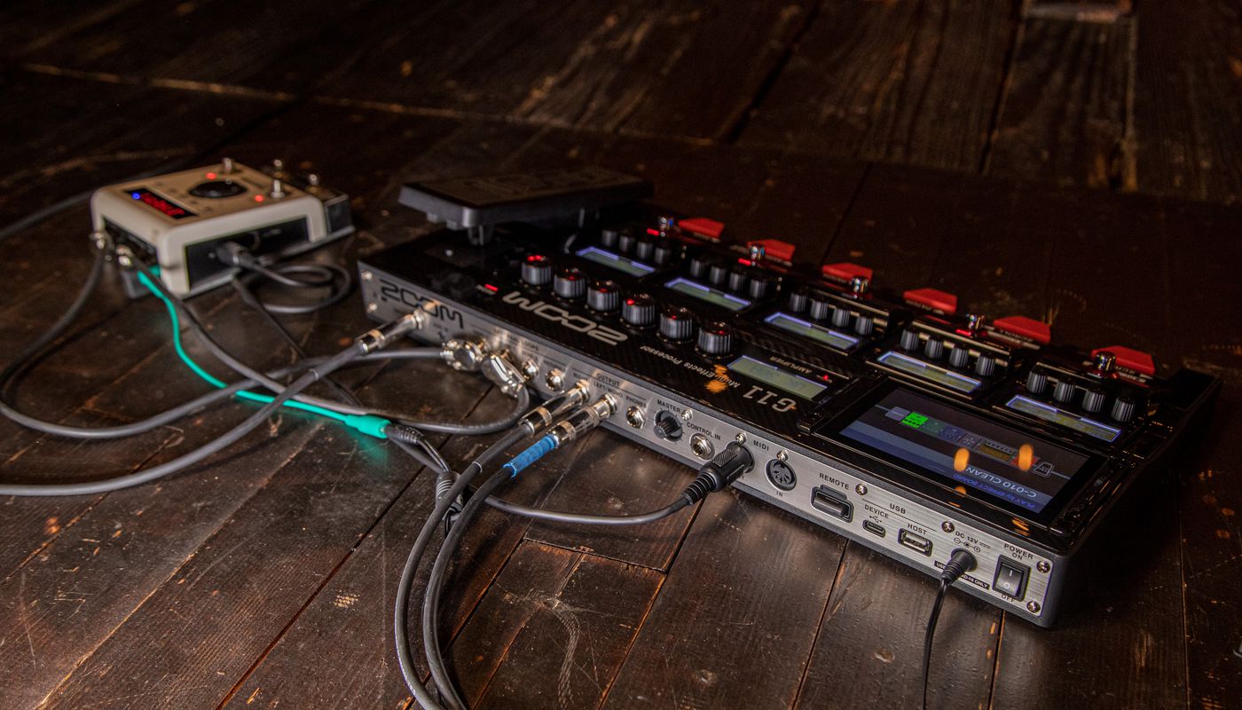 Back panel of G11 with additional pedals connected