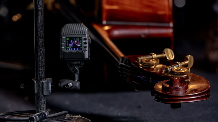 q2n-4k with upright bass