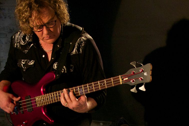 Stu Hamm with bass guitar